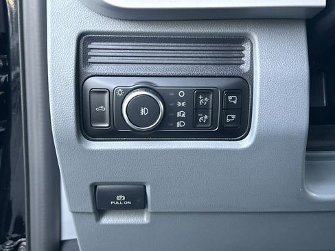 New 2026 Ford F450 XLT w/ 360-Degree Camera Package image 18