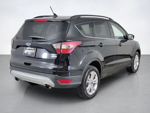 Used 2018 Ford Escape SE w/ SE Sync 3 Package FWD image 3