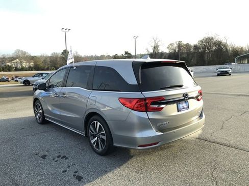 Certified 2024 Honda Odyssey Touring image 6