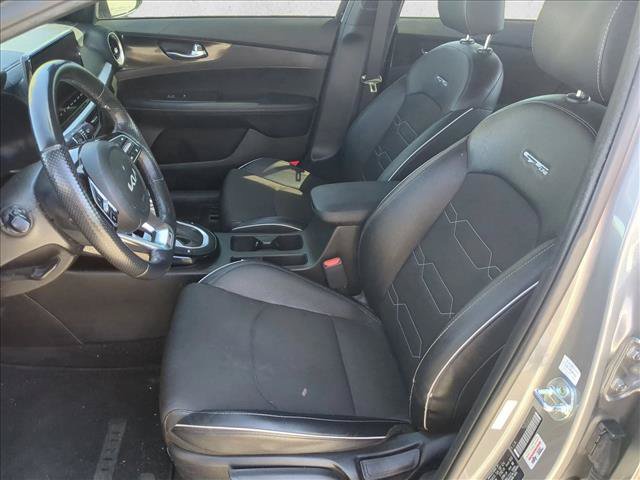 Used 2023 Kia Forte GT-Line w/ GT-Line Technology Package FWD image 16