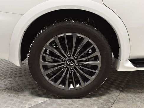 Certified 2024 INFINITI QX80 Sensory image 38