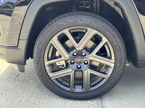 New 2026 Jeep Compass Limited w/ Sun, Sound & Navigation Group AWD/4WD image 4
