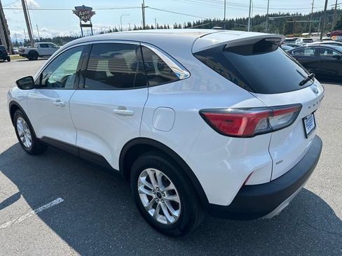 Used 2020 Ford Escape SE AWD/4WD image 4