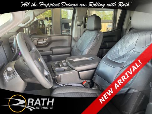 Used 2022 Chevrolet Silverado 1500 Custom w/ LPO, Dark Essentials Package image 11