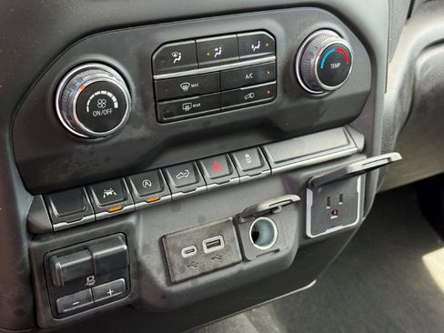 Used 2024 Chevrolet Silverado 1500 Custom AWD/4WD image 29