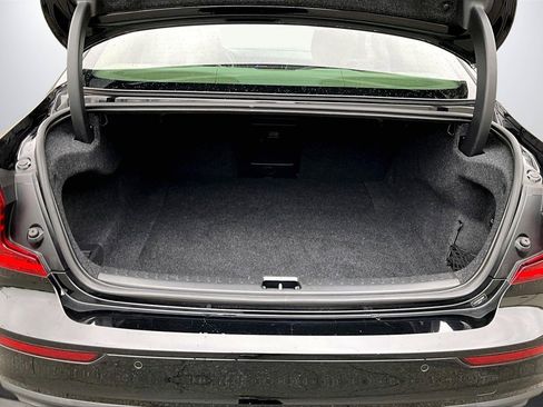 Used 2020 Volvo S60 T5 Momentum image 25