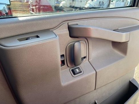 Used 2024 Chevrolet Express 3500 Thermo King 16 Foot Reefer Box w/ Power Convenience Package image 15