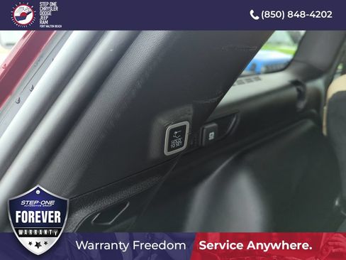 Used 2023 Jeep Grand Cherokee Limited w/ Luxury Tech Group II AWD/4WD image 29