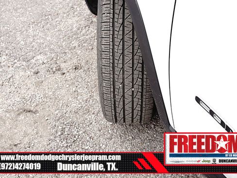 New 2025 Jeep Compass Sport image 44