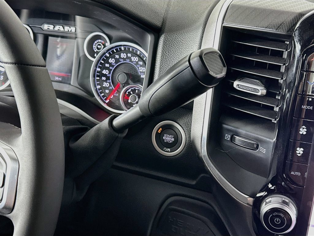 New 2026 RAM 3500 Big Horn AWD/4WD image 12