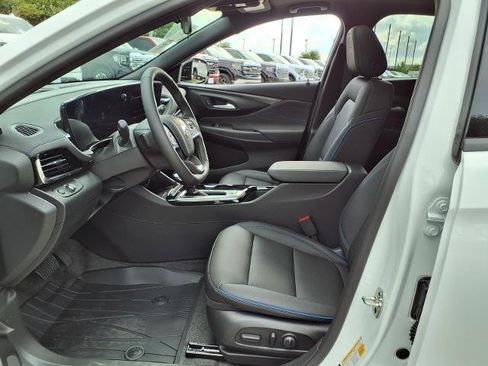 New 2026 Buick Envista Sport Touring w/ Convenience I Package FWD image 19