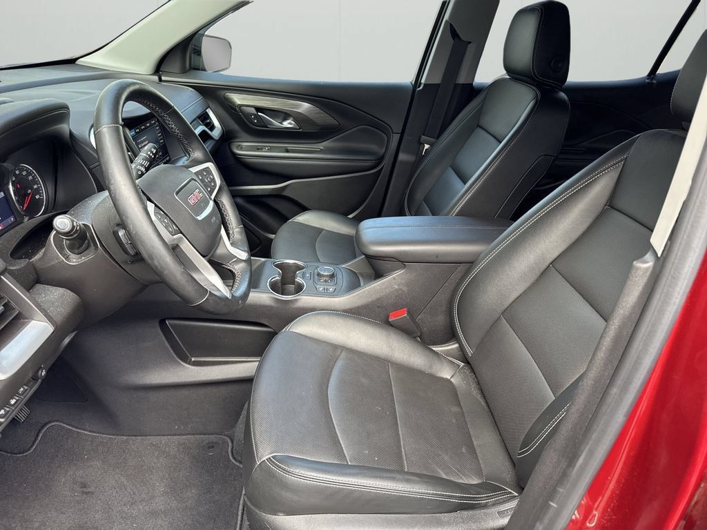 Used 2024 GMC Terrain SLT w/ Tech Package AWD/4WD image 11