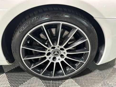 Certified 2020 Mercedes-Benz SLC 300 image 31