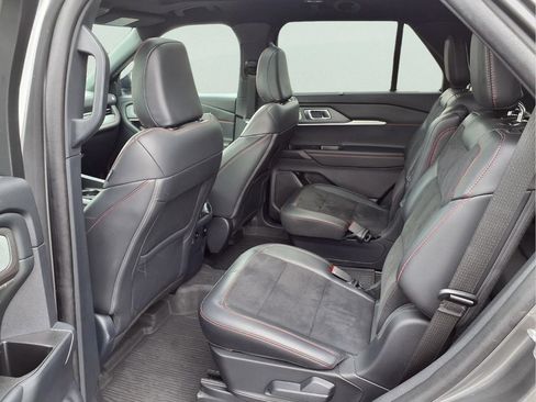 Used 2025 Ford Explorer ST AWD/4WD image 22