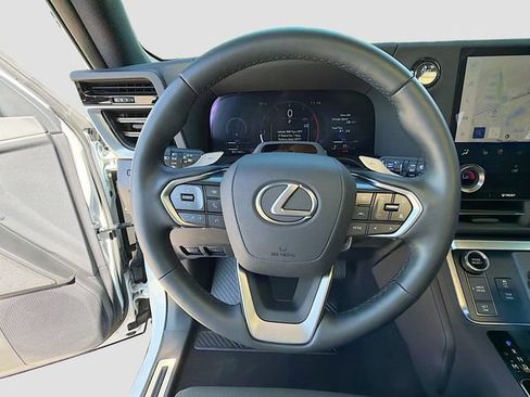 Used 2025 Lexus GX 550 w/ Accessory Package (Z1) AWD/4WD image 42