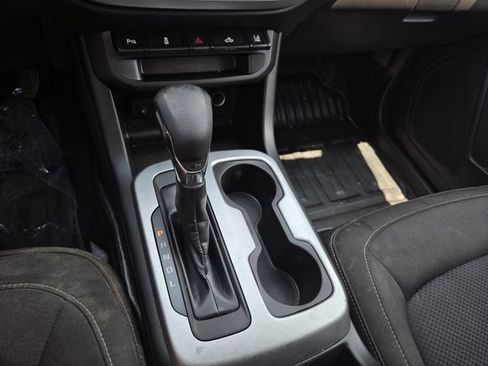 Used 2022 Chevrolet Colorado LT w/ Fleet Safety Package RWD image 11
