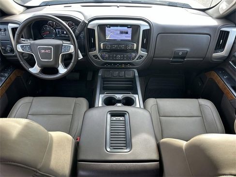 Used 2018 GMC Sierra 1500 SLT image 18