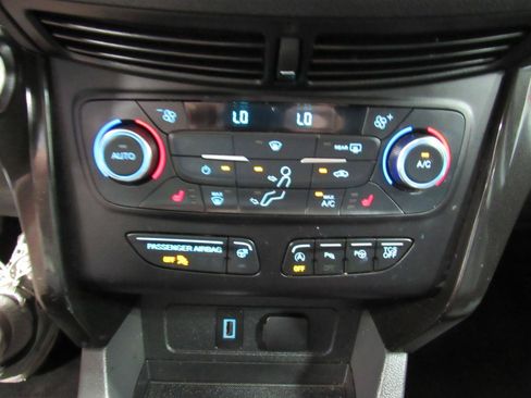 Used 2017 Ford Escape Titanium w/ Equipment Group 301A AWD/4WD image 20