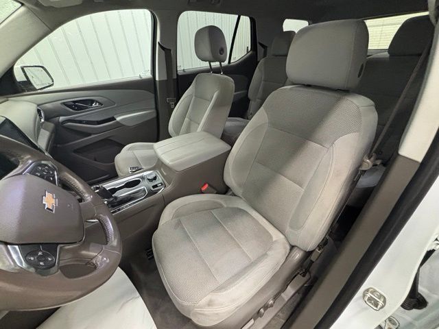 Used 2019 Chevrolet Traverse LT FWD image 18
