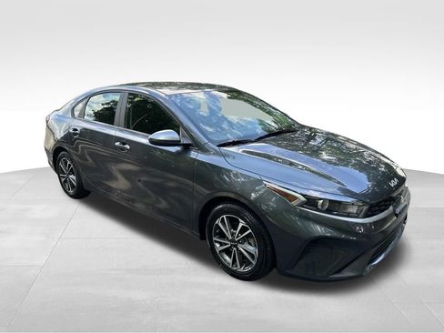 Used 2024 Kia Forte LXS FWD image 8