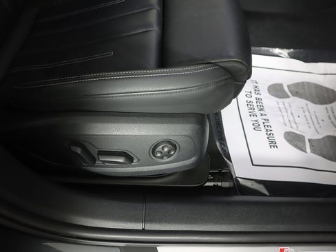 Used 2021 Audi A4 2.0T Premium Plus w/ Premium Plus Package image 33