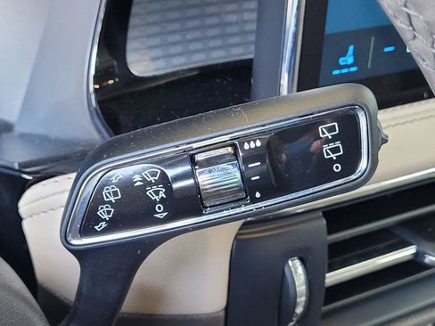 Used 2024 Lincoln Corsair FWD w/ Equipment Group 101A image 33