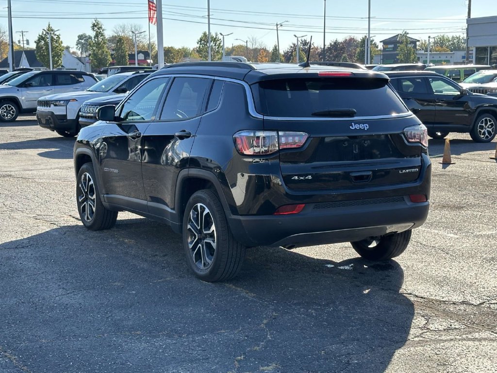 Used 2024 Jeep Compass Limited AWD/4WD image 6