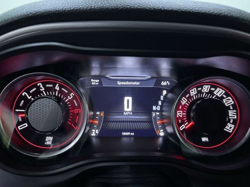 Used 2022 Dodge Challenger R/T image 19