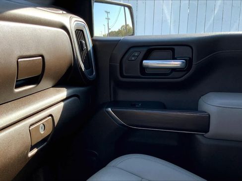 Used 2021 GMC Sierra 1500 SLT image 36