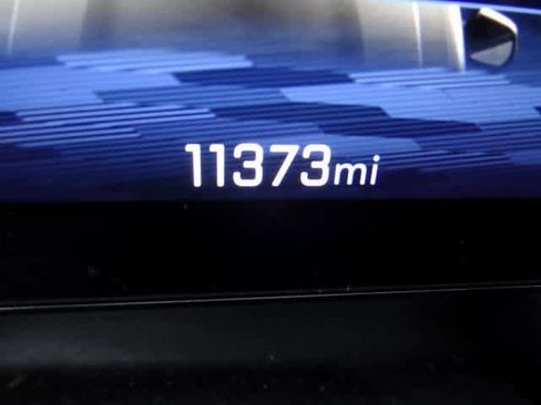 Used 2025 Chevrolet Equinox RS w/ Safety and Technology Package image 16