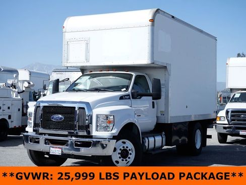 Used 2016 Ford F650 2WD Regular Cab Super Duty image 4