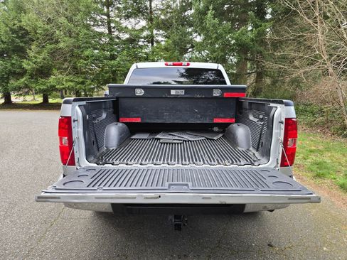 Used 2010 Chevrolet Silverado 1500 LT w/ Power Pack Plus image 5