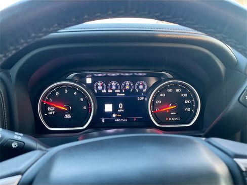 Used 2022 Chevrolet Silverado 1500 High Country image 12