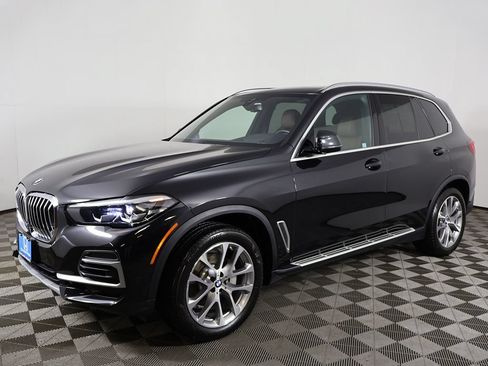 Used 2023 BMW X5 xDrive40i w/ Premium Package AWD/4WD image 9