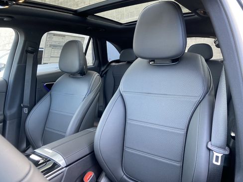 Used 2026 Mercedes-Benz GLC 300 4MATIC image 10