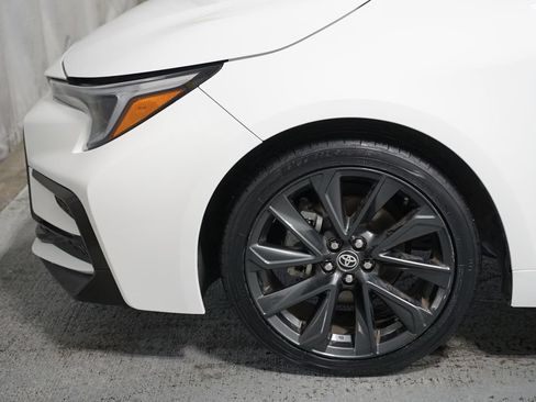 Used 2024 Toyota Corolla SE FWD image 5