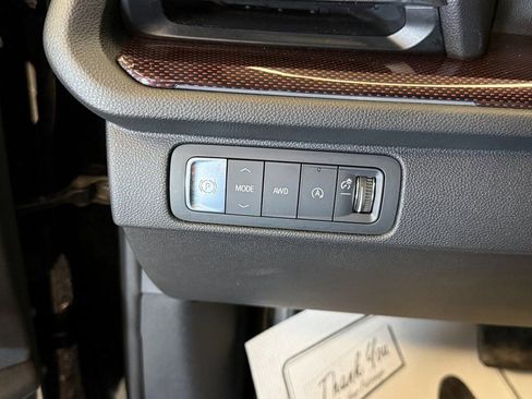 Used 2024 Chevrolet Traverse Z71 w/ Enhanced Driving Package AWD/4WD image 17