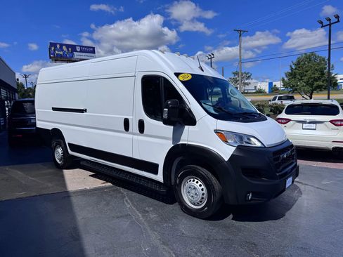 Used 2024 RAM ProMaster 3500 w/ Convenience Group image 6