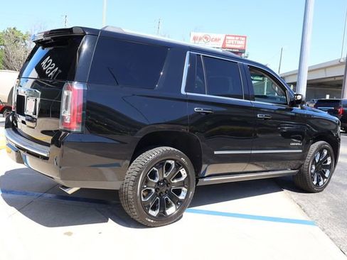 Used 2019 GMC Yukon Denali w/ Denali Ultimate Package image 8