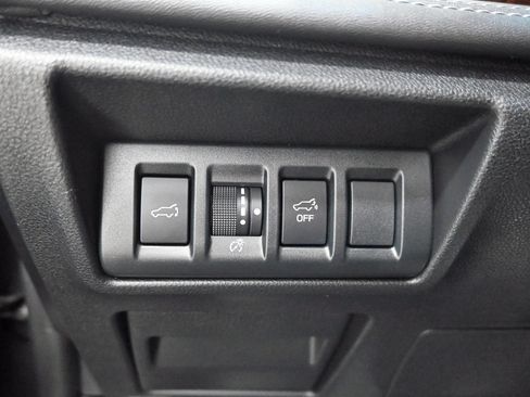 Used 2020 Subaru Outback Touring XT AWD/4WD image 9