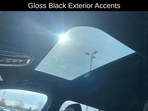 Used 2023 Jeep Grand Cherokee Altitude image 16