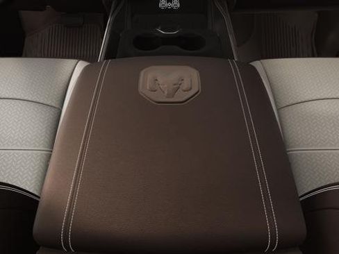 New 2026 RAM 2500 Laramie AWD/4WD image 28