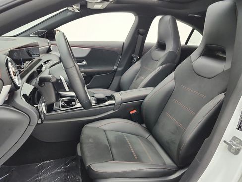 Used 2023 Mercedes-Benz CLA 250 image 13