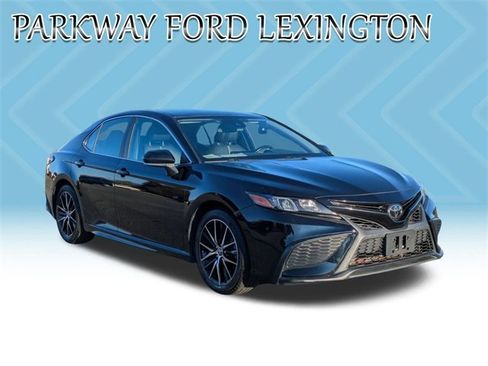 Used 2022 Toyota Camry SE image 6