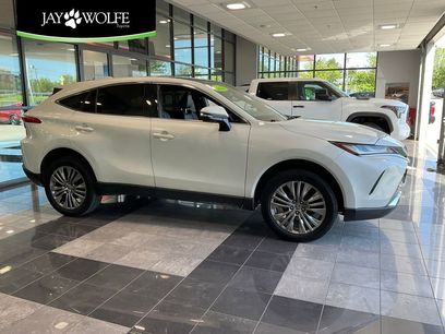 Used 2022 Toyota Venza Limited w/ Advanced Technology Package