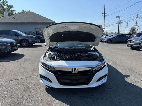 Used 2018 Honda Accord EX-L image 32