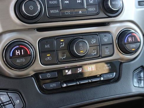 Used 2020 GMC Yukon Denali w/ Open Road Package image 26