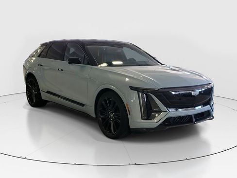 New 2026 Cadillac Lyriq V w/ Exterior Carbon Fiber Package image 2