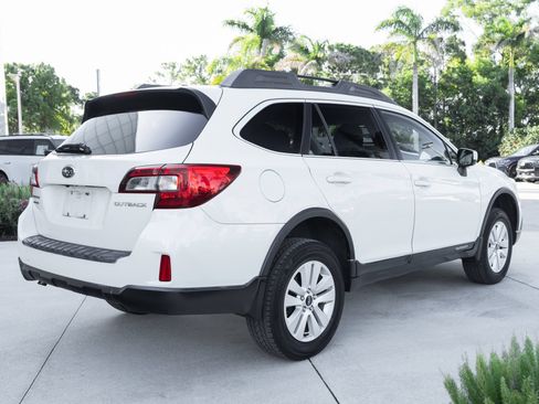 Used 2015 Subaru Outback 2.5i Premium w/ Protection Package #1 AWD/4WD image 9