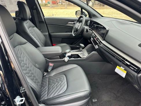 New 2026 Kia Sportage X-Line w/ X-Line Technology Package image 24